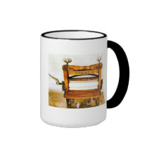 A antiguidade veste a caneca de café da campainha