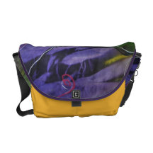 A bolsa mensageiro do rickshaw zero da planta verd