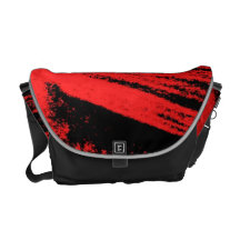 A bolsa mensageiro preta vermelha suja da pintura