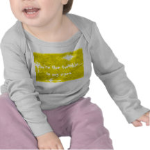 A cintilação stars o t-shirt dos miúdos