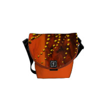 A mini bolsa mensageiro de Octopussy