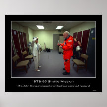 A Sra. John Glenn fotografa-a Poster
