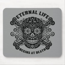 A vida eterna começa na morte mousepads