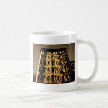 Abaixe a construção da zona leste caneca