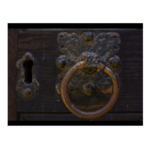 Aldrava de porta antiga velha - cartão cartão postal