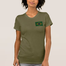 Bandeira de Brasil e t-shirt do mapa
