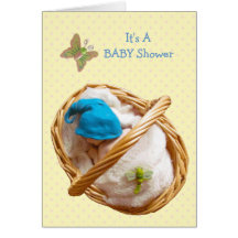 Bebê da argila que dorme na cesta: Azul, amarelo,  Cartao