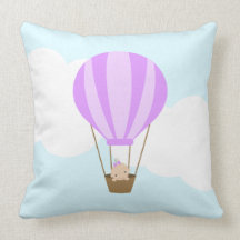 Bebê no balão de ar quente {lavanda} travesseiro de decoração