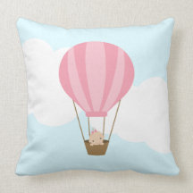 Bebê no balão de ar quente {rosa} travesseiro de decoração