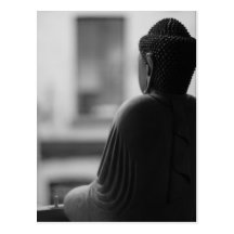 Buddha que senta-se na meditação cartao postal