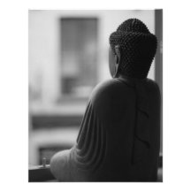 Buddha que senta-se na meditação convites