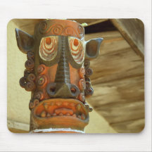 cabeça do pólo de totem mouse pad