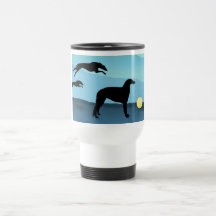 Cães do Borzoi que perseguem a bola Caneca