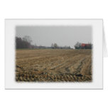Campo arado no inverno. Scenic. Cartao