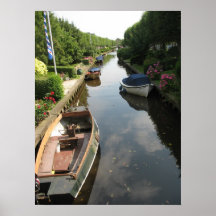 Canal de Friesland com o poster da foto dos barcos