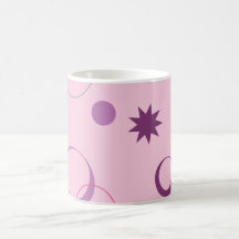 Caneca cor-de-rosa do país das maravilhas