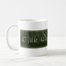 Caneca da árvore com grande logotipo