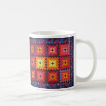 Caneca de café estofando do design