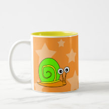 Caneca de café feliz do caracol