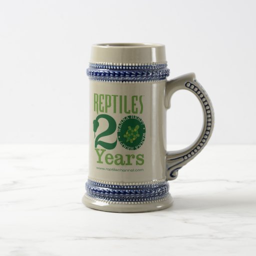 Caneca de cerveja do aniversário dos répteis