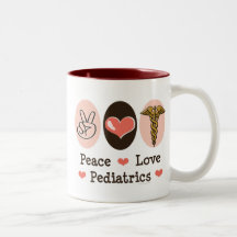 Caneca do pediatra da pediatria do amor da paz
