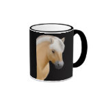 Caneca norueguesa do cavalo do fiorde