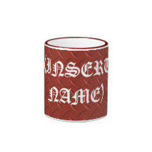 Caneca vermelha do nome da folha de metal