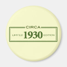 cerca de 1930 imãs de geladeira