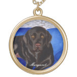 Chocolate personalizado Labrador no sofá Bijuterias