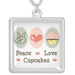 Colar dos cupcakes do amor da paz