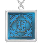 Colar inicial azul extravagante da letra E