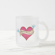 Coração do tatuagem de Rottweiler Caneca
