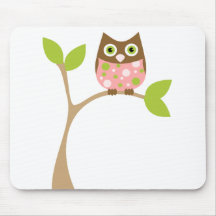 Coruja cor-de-rosa do bebê mousepad