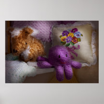 Criança - brinquedo - polvo em meu armário posters