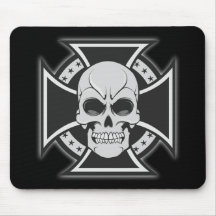 Cruz do crânio & do ferro: Desenho do vetor: Mousepad