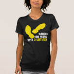 DOIS PÉS ESQUERDOS TSHIRTS