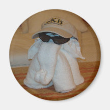 Elefante de toalha com óculos de sol imãs