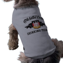 Equipe do bebendo de Oktoberfest Camisas Para Caes