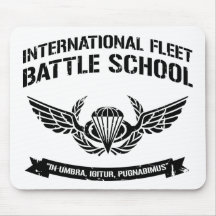 Escola internacional Ender da batalha da frota Mousepads