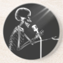 ESQUELETO DA VISÃO DO RAIO X QUE CANTA EM MIC RETR PORTA-COPO