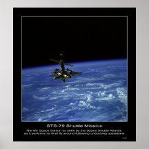 Estação espacial do russo RIM sobre a terra Posteres