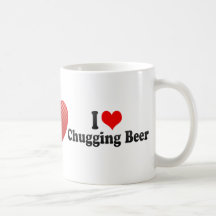 Eu amo a cerveja Chugging Canecas