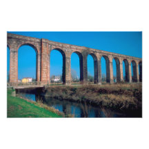 Europa, Italia. Aquaduct perto de Lucca. Fotografias