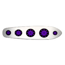 Explosão do roxo. Fractal Art. Roxo e preto Skate Boards