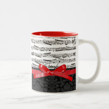 Fita do vermelho das notas e do falso da música canecas