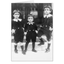 Foto bonito do vintage de três Young Boys Cartão