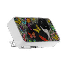 Freckles nas borboletas - pretas & no gato branco  caixinha de som para notebook