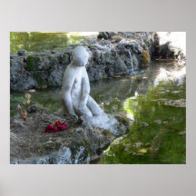 Fuente romantica posters