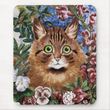 Gato de Brown no jardim Mousepad