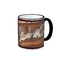 Great dane comeu demasiados doces do Dia das Bruxa Caneca